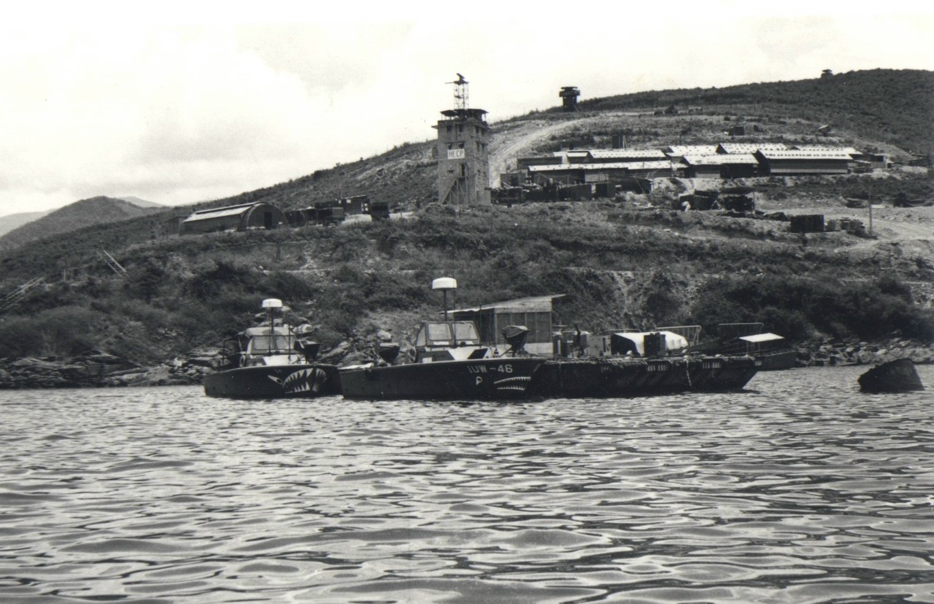 ntharbor.jpg (263458 bytes)